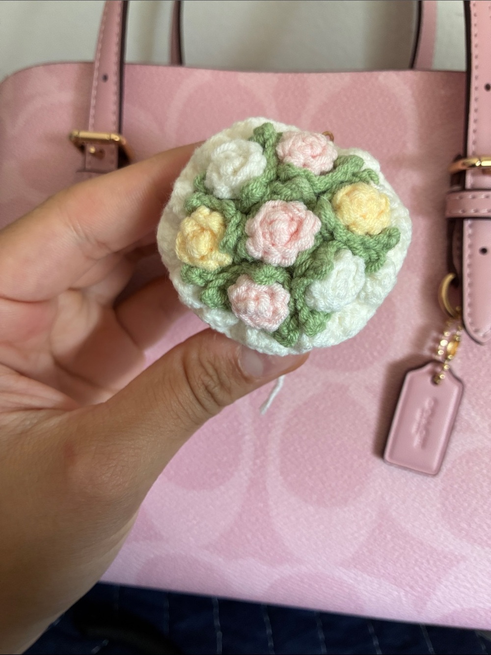 2/$25π Crotchet Floral Boquete Keychain Bag Charm - Picture 4 of 4
